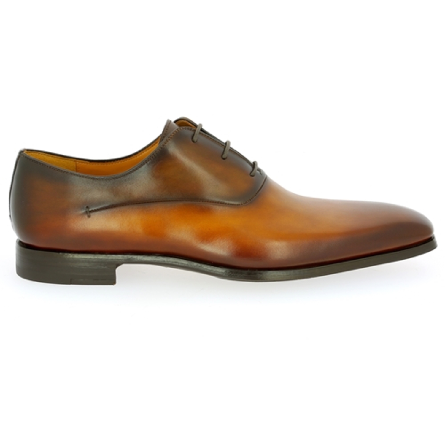 Zoom Magnanni veterschoenen camel