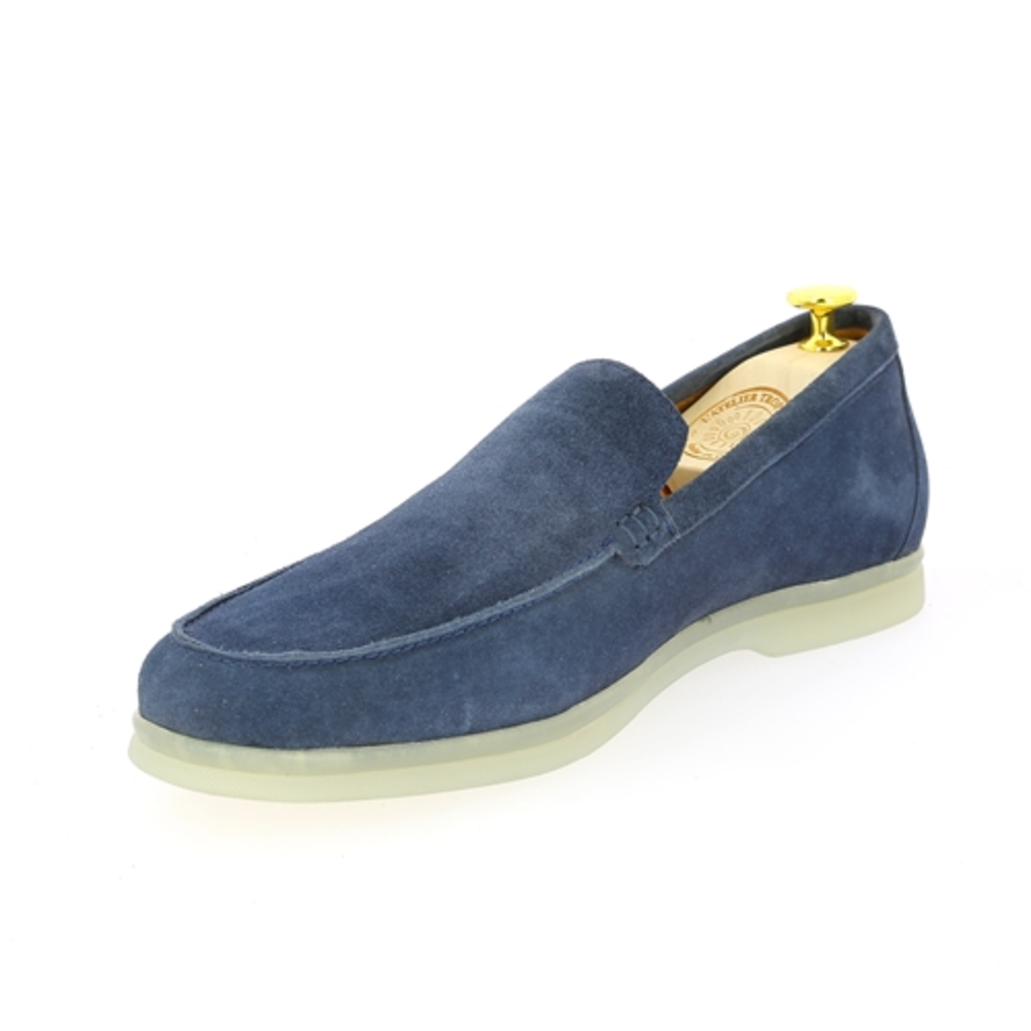 Zoom Atelier Tropezien moccassins jeans