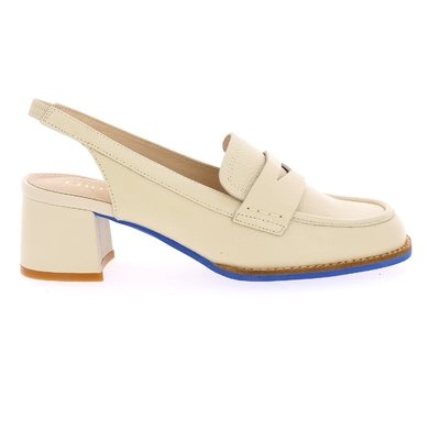 Gioia moccassins milk