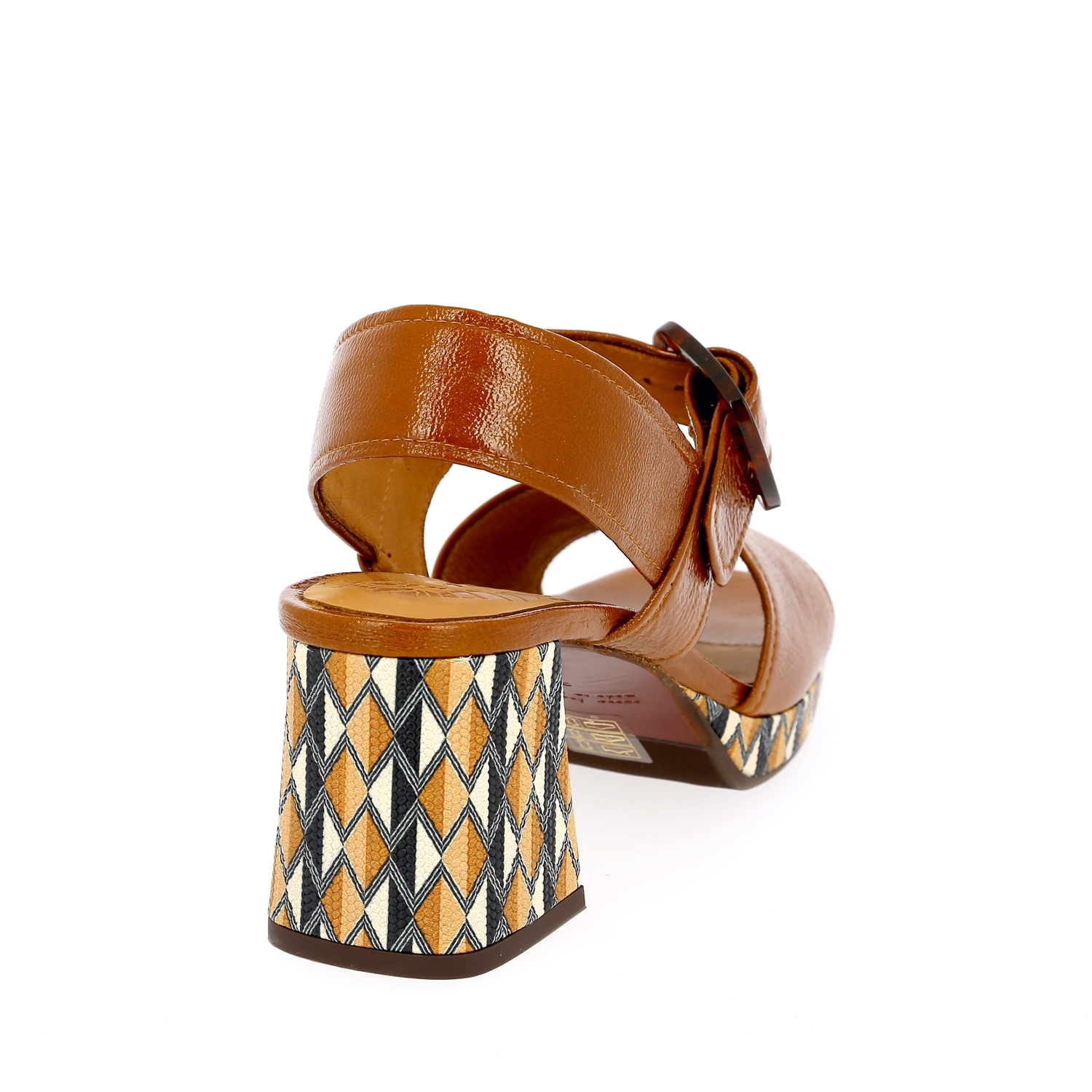 Zoom Chie Mihara sandales cognac