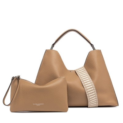 Gianni Chiarini handtas camel