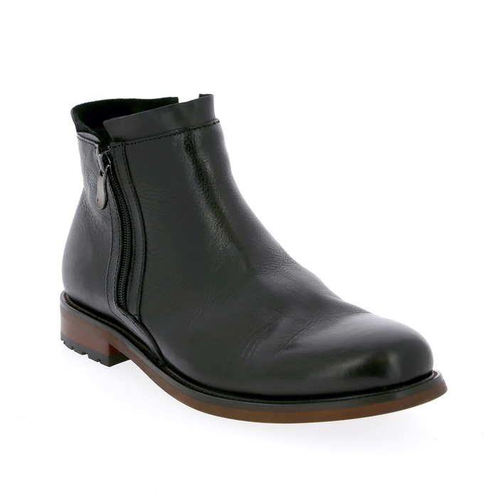 Daniel Kenneth Boots noir