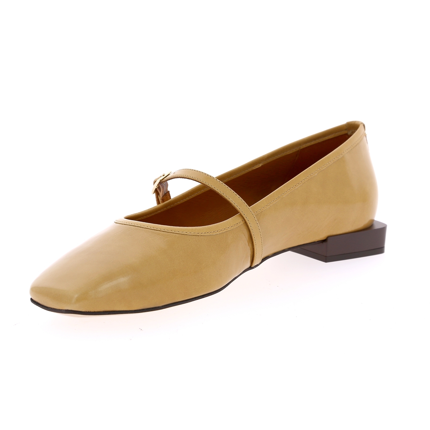 Zoom Angel Alarcon ballerinas camel